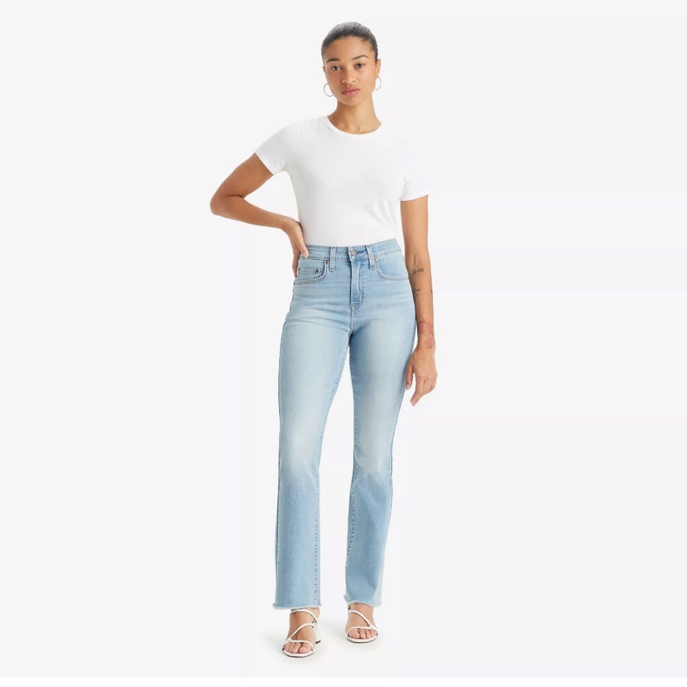 Levi’s 725 High Rise Bootcut Size 25